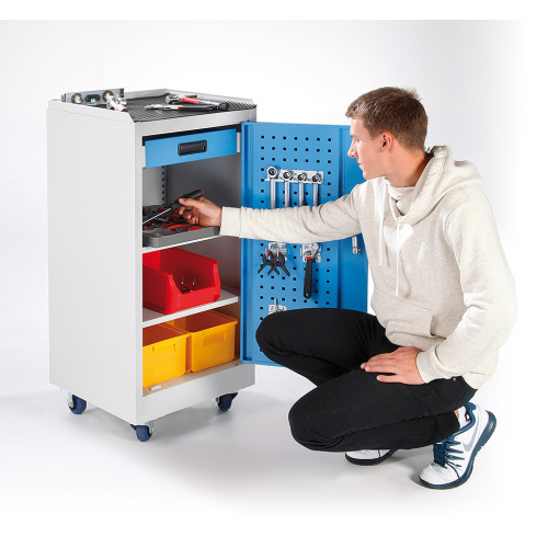Werkstattschrank für Werkzeug